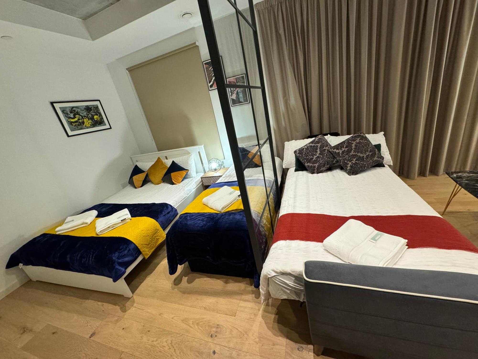 Amazing Cosy Apartment, Next To O2 Arena And Close To London Excel, Secure Parking Екстер'єр фото