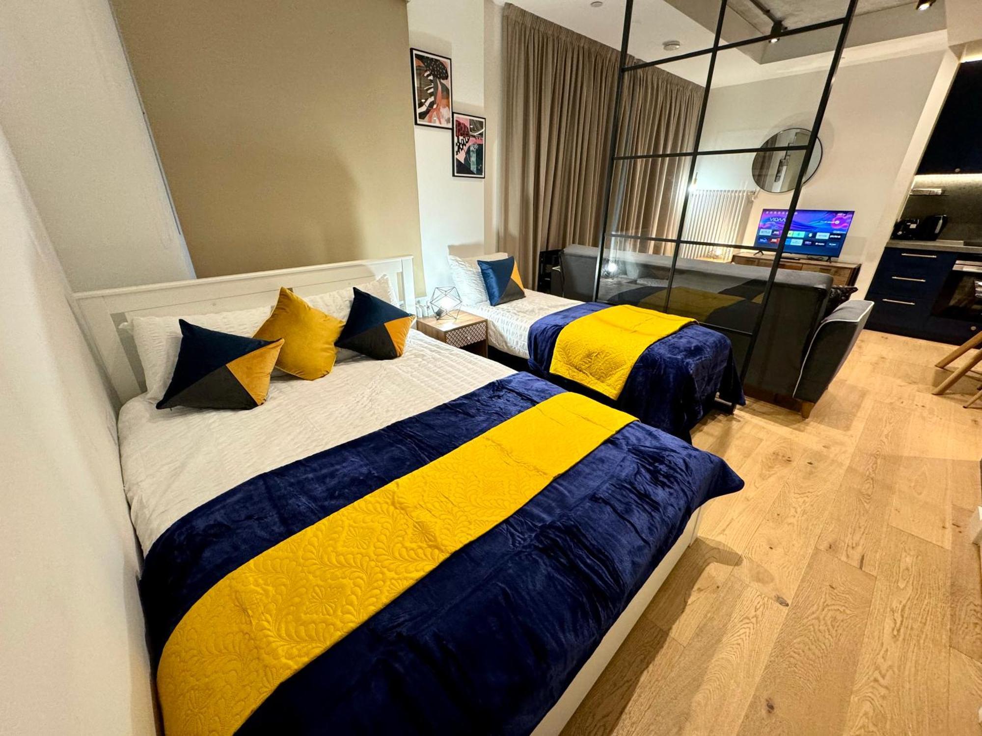 Amazing Cosy Apartment, Next To O2 Arena And Close To London Excel, Secure Parking Екстер'єр фото