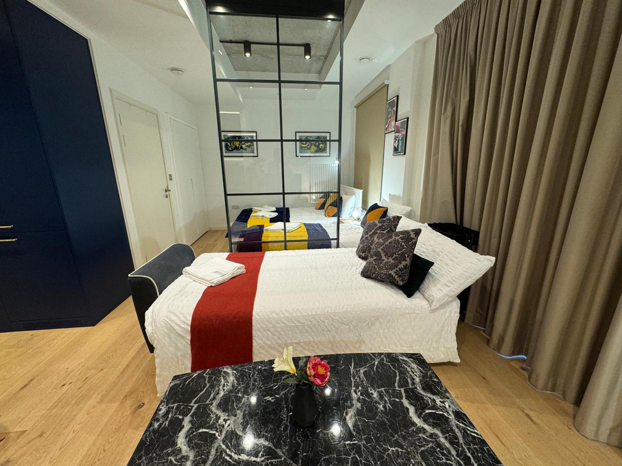 Amazing Cosy Apartment, Next To O2 Arena And Close To London Excel, Secure Parking Екстер'єр фото